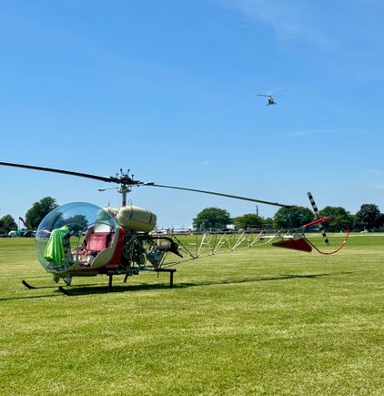 Bell 47G-3B-1 N666SM owned by Leading Edge Helicopter Service Inc. and known as “Satan’s Mother” 😬