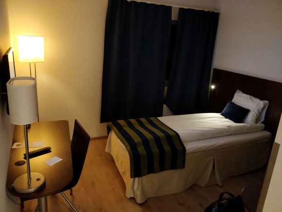 Single room. Simple was ok for one night.