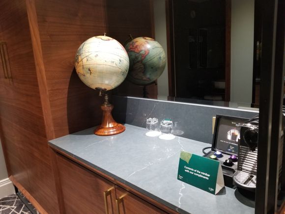 Counter with globe. Nespresso service