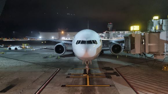 ANA 777-300ER