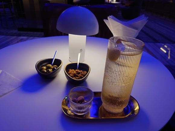 Lobby bar cocktail 