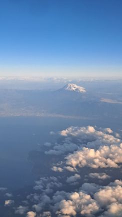View from 1A towards Mt Fuji. As we approached from the south west I had a wonderful view of MT Fuji as we came closer. About 90mins earlier we overflew the Korean peninsula and had a wonderful view of Seoul all lit up at night 