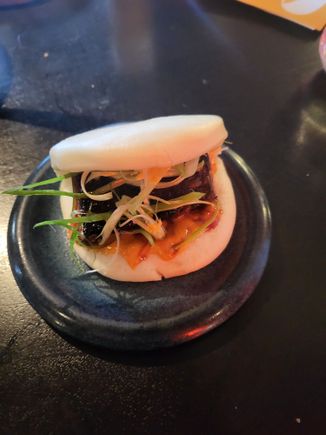 Hoisin pork bao