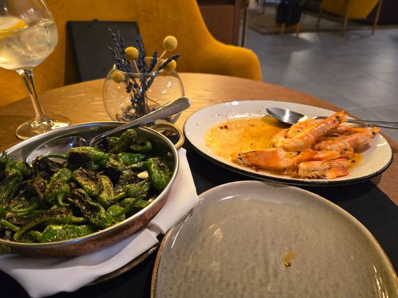 Pimentos padrón and garlic shrimp