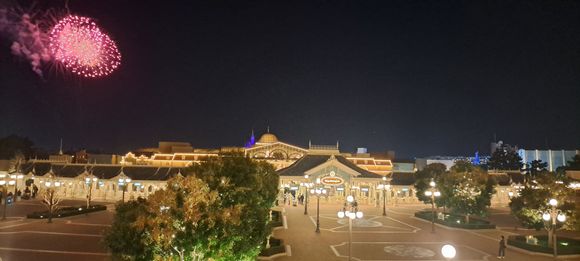 Tokyo Disneyland fireworks (830pm) from the station