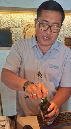 Welcome beer by Akbar - duty manager! 