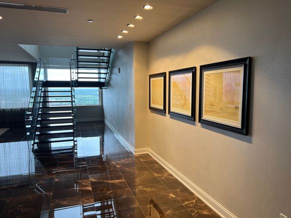 Westin Dallas Downtown: Presidential Suite Entrance
