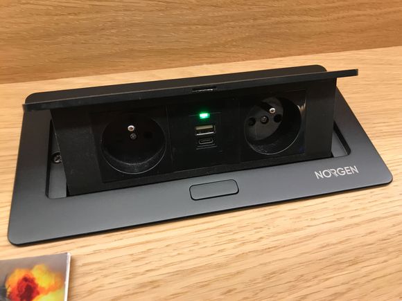 Electric outlets 