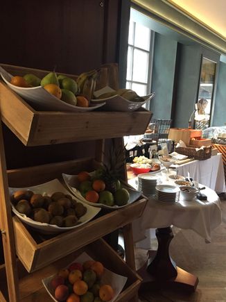 Restaurant breakfast 
