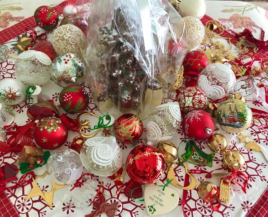 FS chocolate CHRISTmas tree