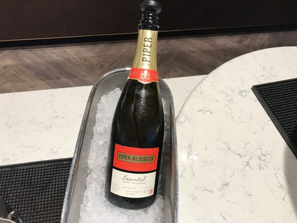 Buffet: champers