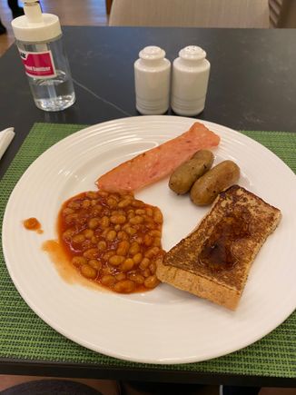 Daily complimentary breakfast.