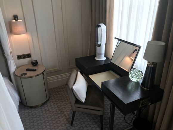Ladies vanity or can double as desk