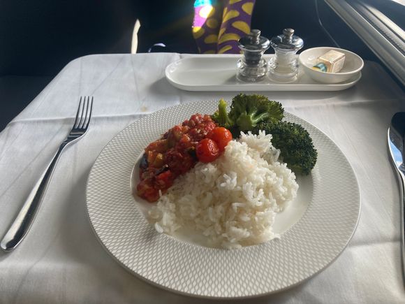 BOS-LHR second meal main