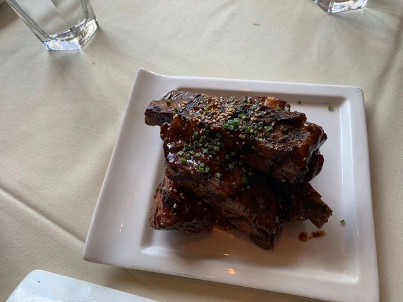 Delicious pork ribs
