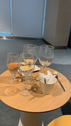 The CX F Lounge was heaving as well on the way back