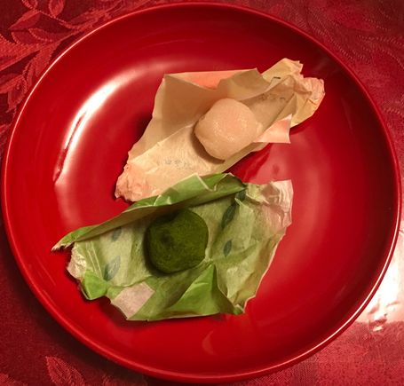 Macha and momo mochi