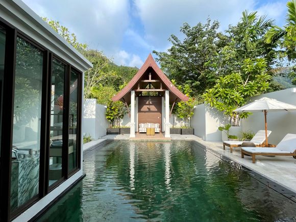 Private pool