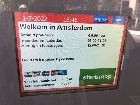 However these are the parking fees set by the municipal government, you can only pay by card at these machines or use special parking apps like yellowbrick or parkline