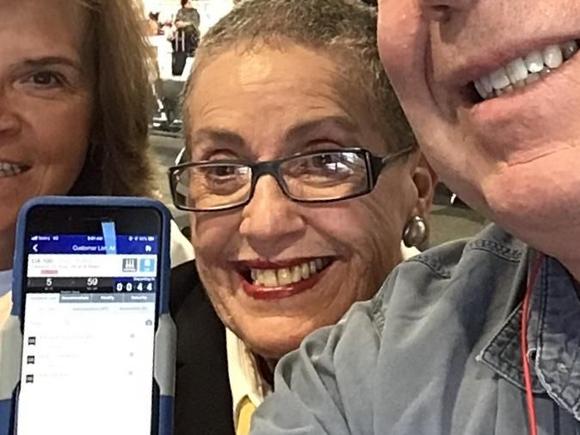 We had the pleasure of meeting Annie either this morning or yesterday morning while waiting to fly out.  

She wanted everyone (and her boss) to know that she now carries around a high tech thing.  She even bought a stylus for it!  (frankly, I never saw her use it tho.  she mostly looked at papers that she had in her pocket.)
