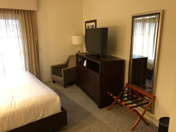 King suite bedroom