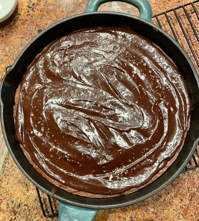 Skillet brownie with chocolate ganache