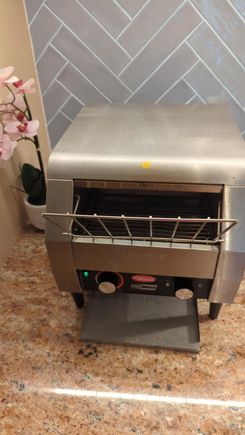 Breakfast at Kuang's Café - Toaster