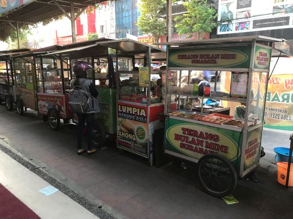 Fairly nondescript stands at Jl. Solo but the the tasty treats turn out M