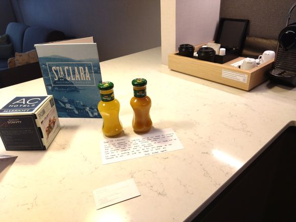 Welcome card and some fruitdrinks. 