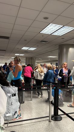 TSA US line