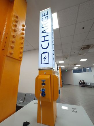 I was running not only of my personal battery at this point in time, but also out of my phone battery. Several of these charge points were available across the airport.