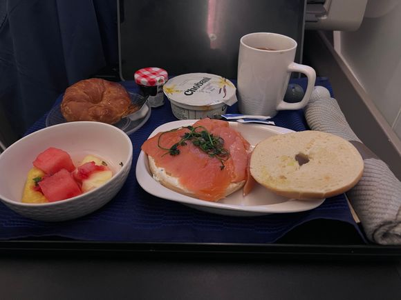 Croissant was too hard to eat. Bagel and lox was decent. 