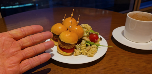 I am Americans so it's the mini burgers for me.