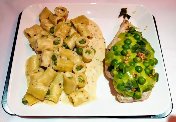This is my main course, which was outstanding 