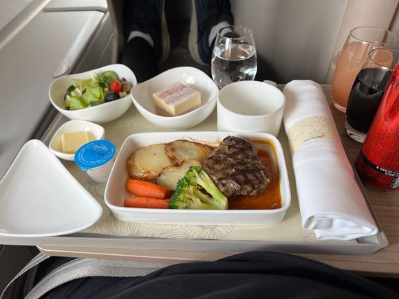 NRT ICN lunch