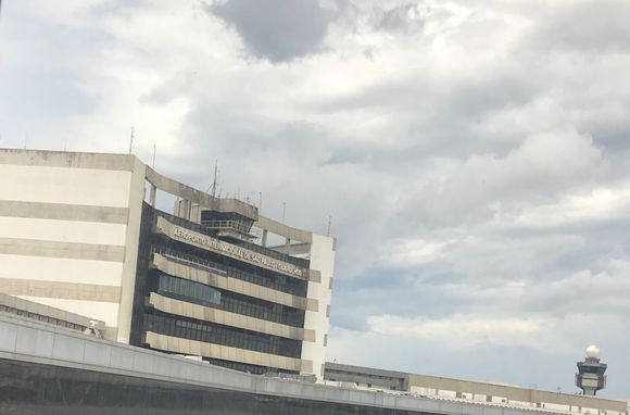 View from the Gol Premium lounge. This view features the Pripyat-esque architecture of Guarulhos.