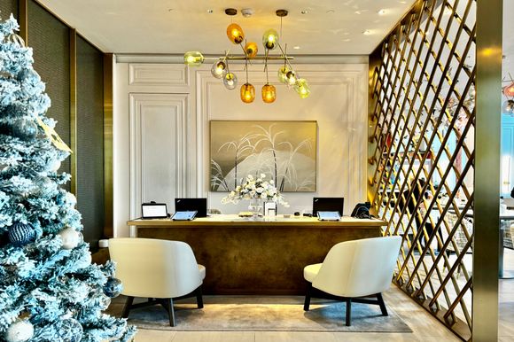 Reception (Club Lounge)