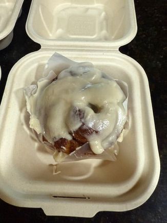 The very decadent cinnamon roll from Lappert’s Hawaii 