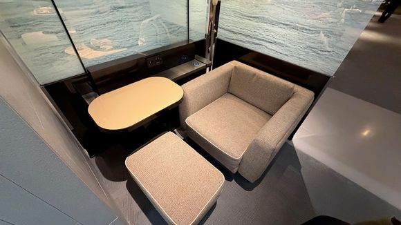 Prestige Lounge East relax area (chairs with ottoman)