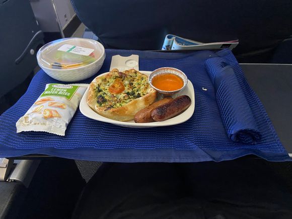 United Breakfast LAX-DEN