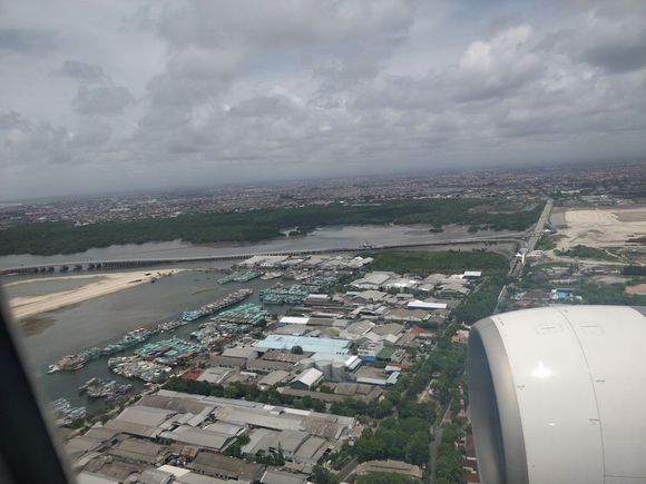 Final approach into DPS