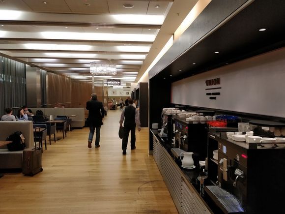 The coffee corner and the restaurant/buffet in the back