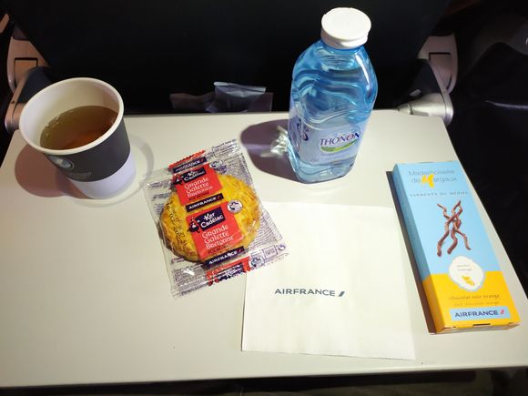 Business class catering AMS-CDG
