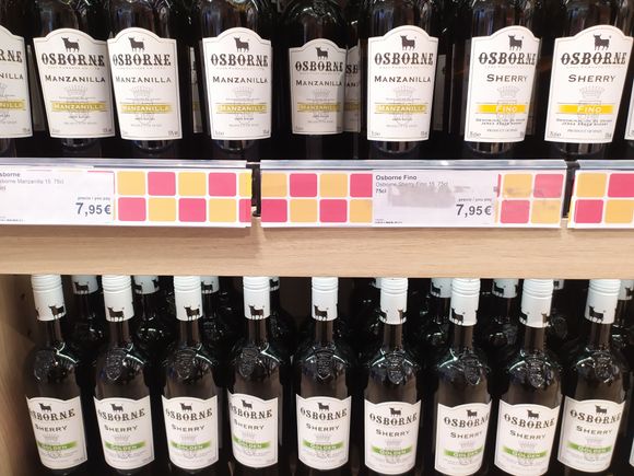 Good selection of sherry at Málaga airport duty free