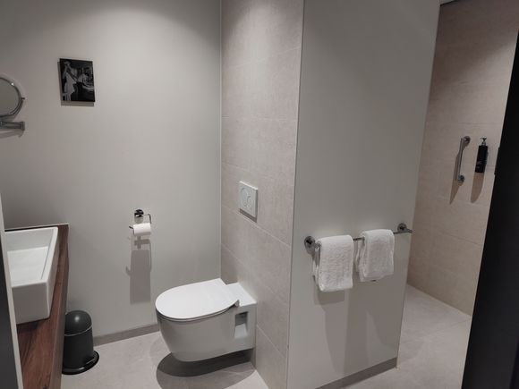 Bathroom/Toilet
