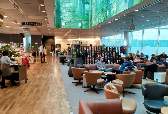 The Business class lounge in Munich airport is designed like a beer garten, with plenty of natural light flowing into the space 