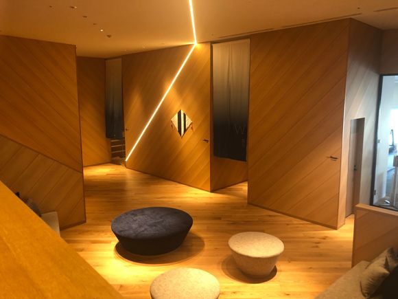 Entries to men's and women's baths