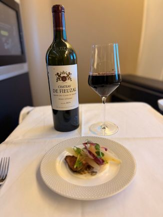 The tasty Amise Bouche accompanied with satisfyingly full bodied Bordeaux. 