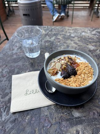 Yogurt e granola