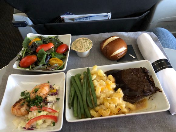 AA1931 SFO-PHL a321 (763 went tech the day before, shocking I know)
Short Rib with Hatch Chili Mac and Cheese and Haricot Vert
This was pretty good. Slightly better than United Mac & Cheese with chicken--which it should be for a transcon.  
